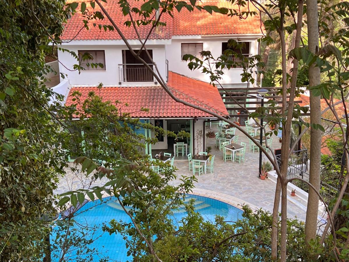 Poed Residences Платрес Екстериор снимка
